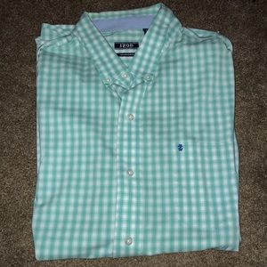 IZOD short sleeve button down